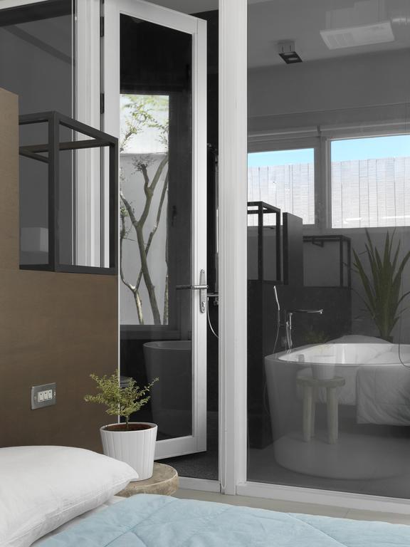Water House Apartment Yilan Luaran gambar