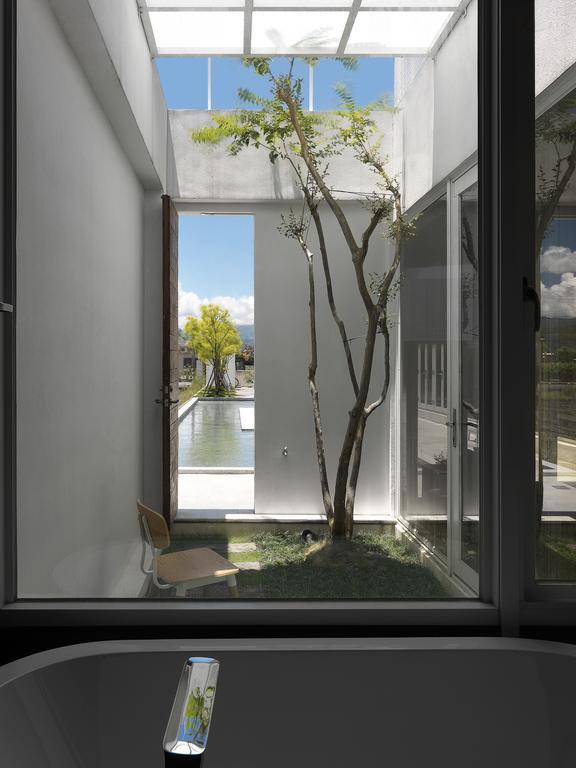 Water House Apartment Yilan Luaran gambar